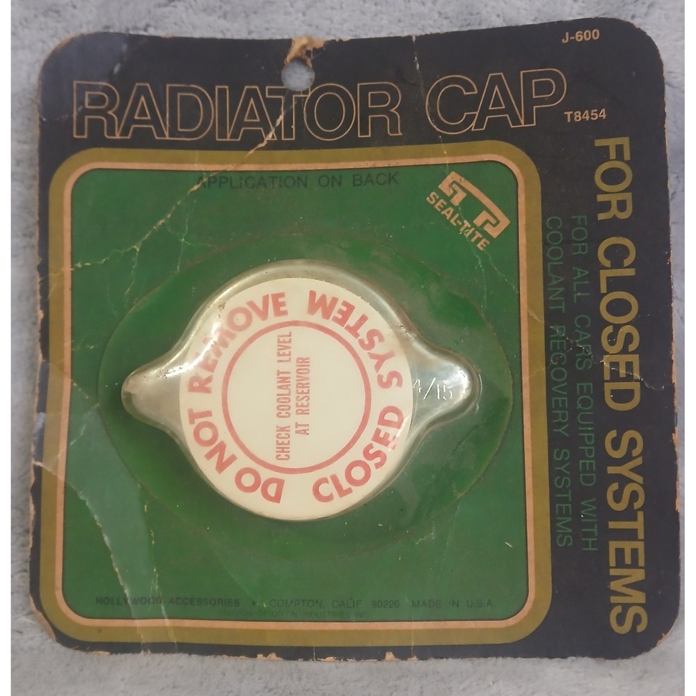 Vintage Hollywood Accessories Radiator Cap J-600 T8454 Buick Cadillac Mustang II